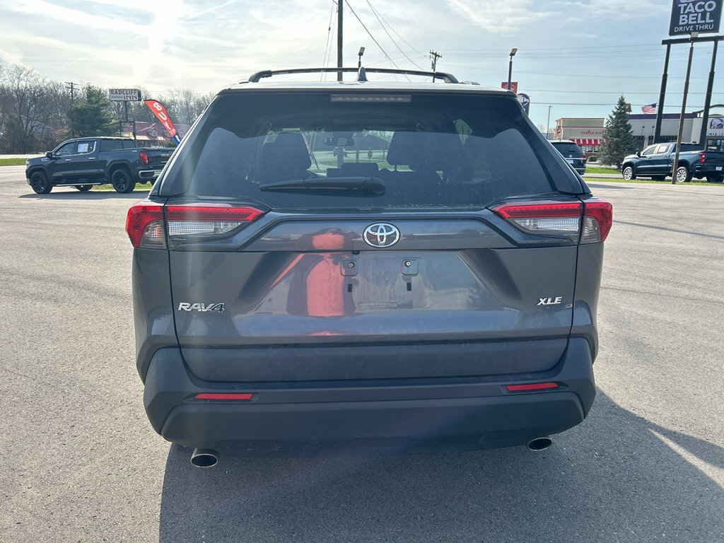Used 2023 Toyota RAV4 XLE image 5