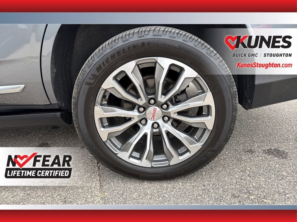 Used 2021 GMC Yukon Denali w/ Denali Premium Package image 18