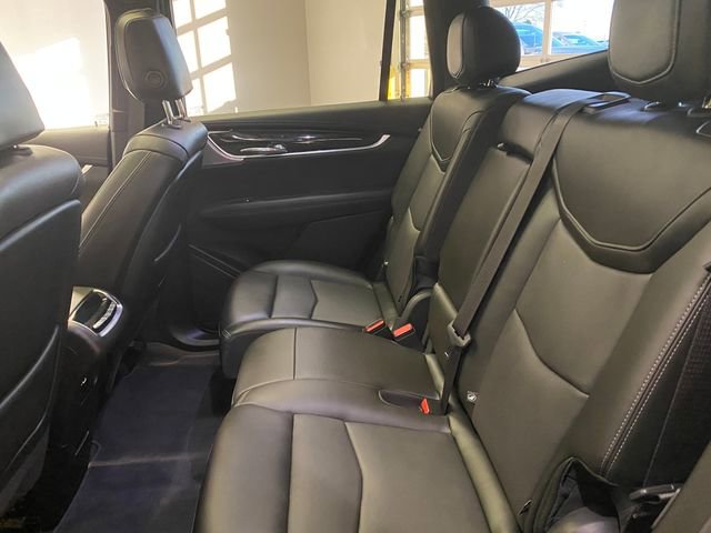 Used 2023 Cadillac XT6 Premium Luxury image 24
