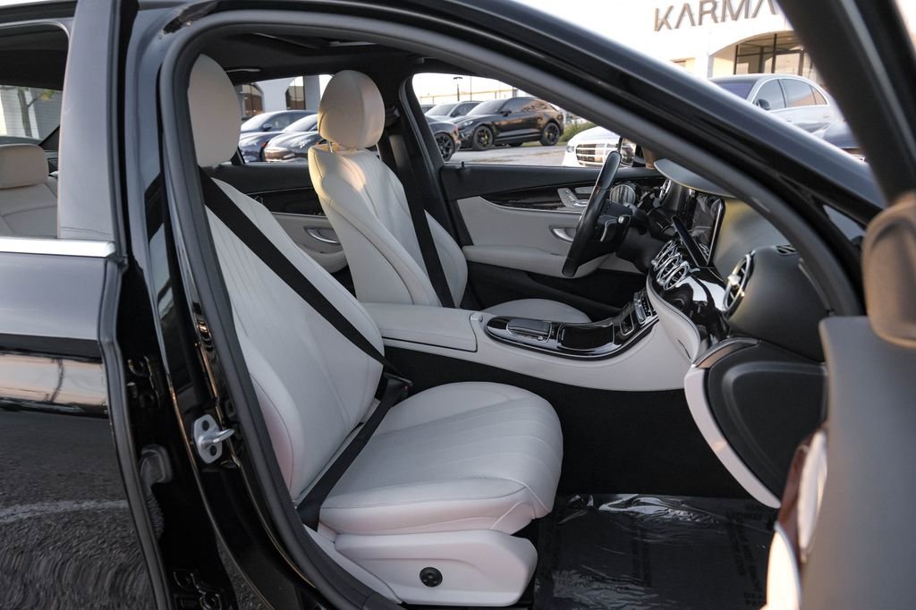 Used 2021 Mercedes-Benz E 350 Sedan image 29