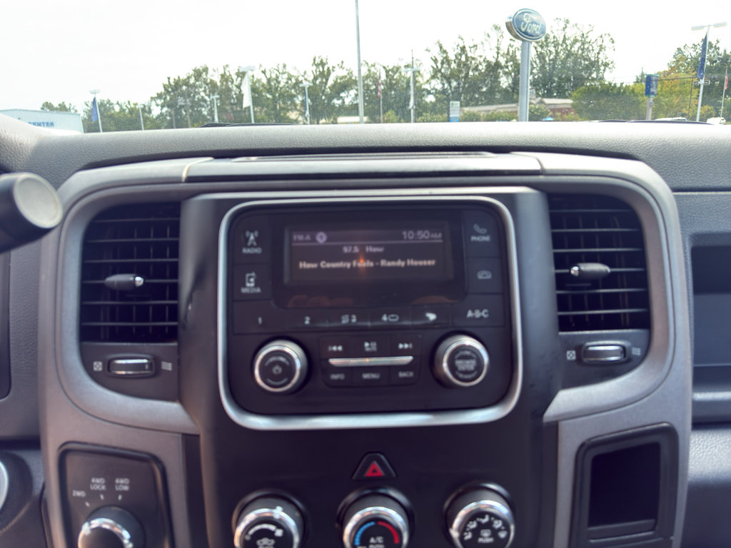 Used 2018 RAM 3500 Tradesman w/ Chrome Appearance Group AWD/4WD image 19