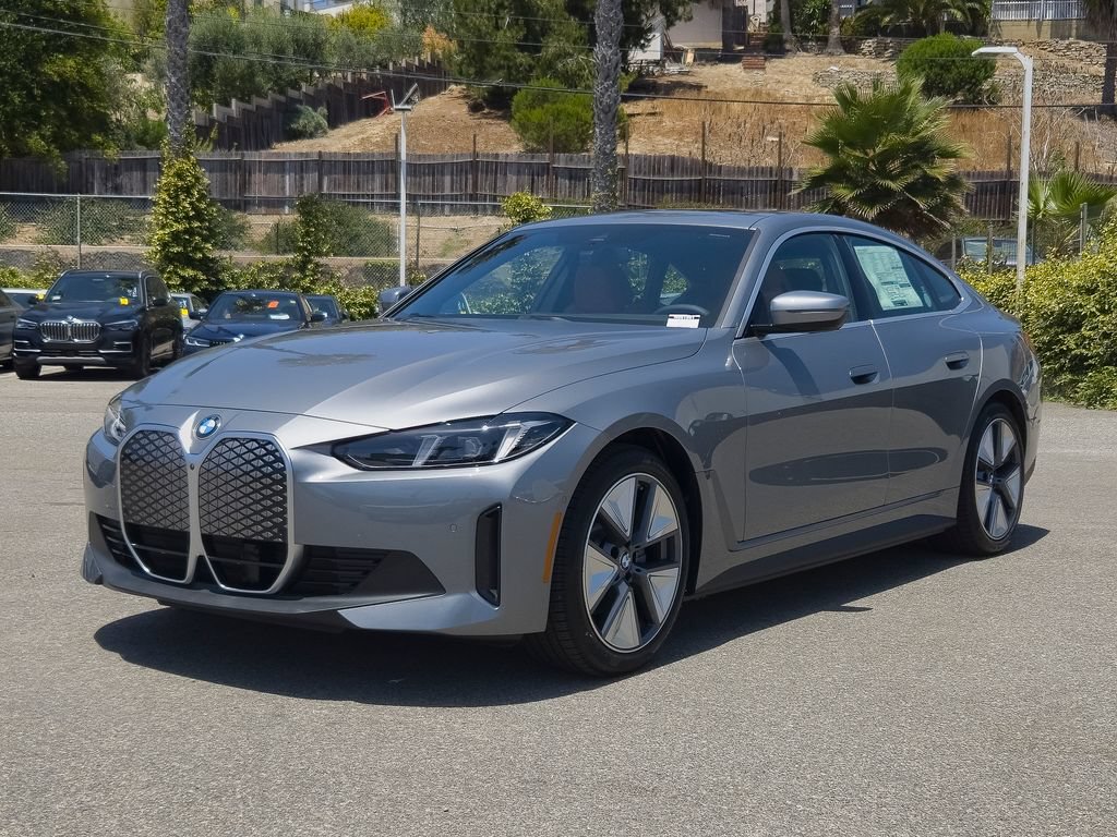 New 2026 BMW i4 eDrive40 w/ Premium Package RWD image 2