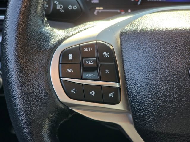 Used 2022 Ford Explorer XLT image 24
