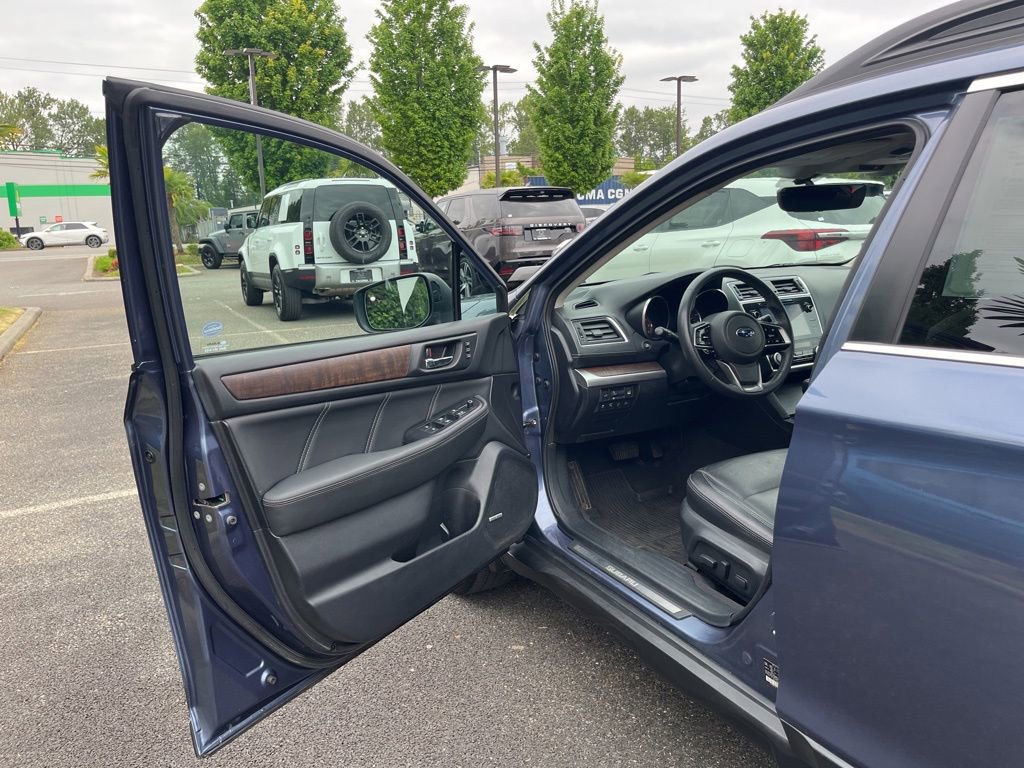Used 2018 Subaru Outback 2.5i Limited AWD/4WD image 10