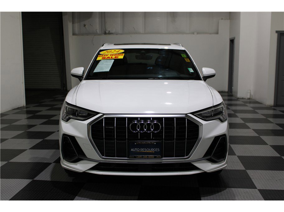 Used 2024 Audi Q3 2.0T Premium image 2
