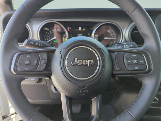 Used 2023 Jeep Wrangler Unlimited w/ Convenience Group image 35