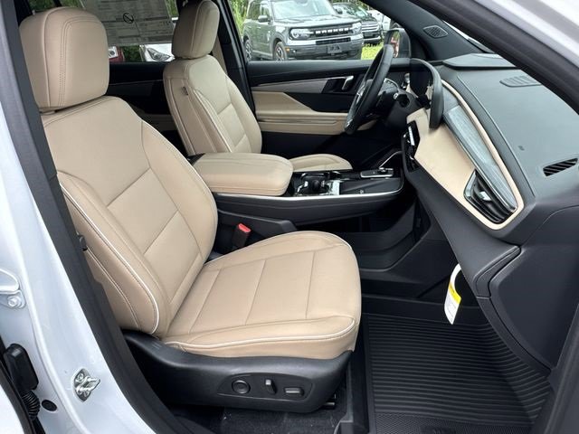 New 2026 Buick Enclave Preferred w/ LPO, Floor Liner Package image 28