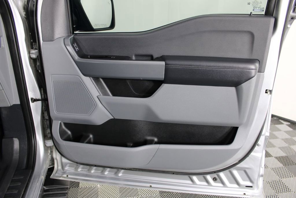 Used 2022 Ford F150 XLT w/ Trailer Tow Package image 32