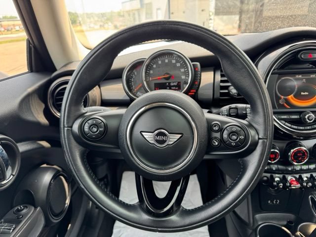Used 2017 MINI Cooper 2-Door Hardtop FWD image 16
