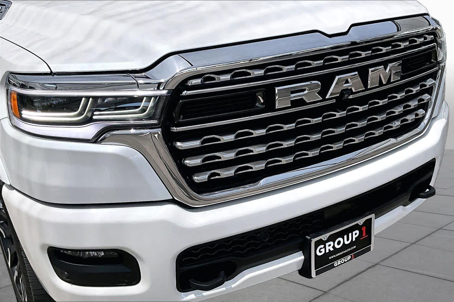 Used 2025 RAM 1500 Limited AWD/4WD image 29