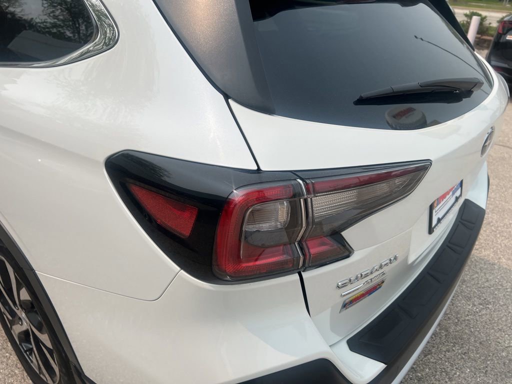 Used 2022 Subaru Outback Limited w/ Popular Package #2 image 41