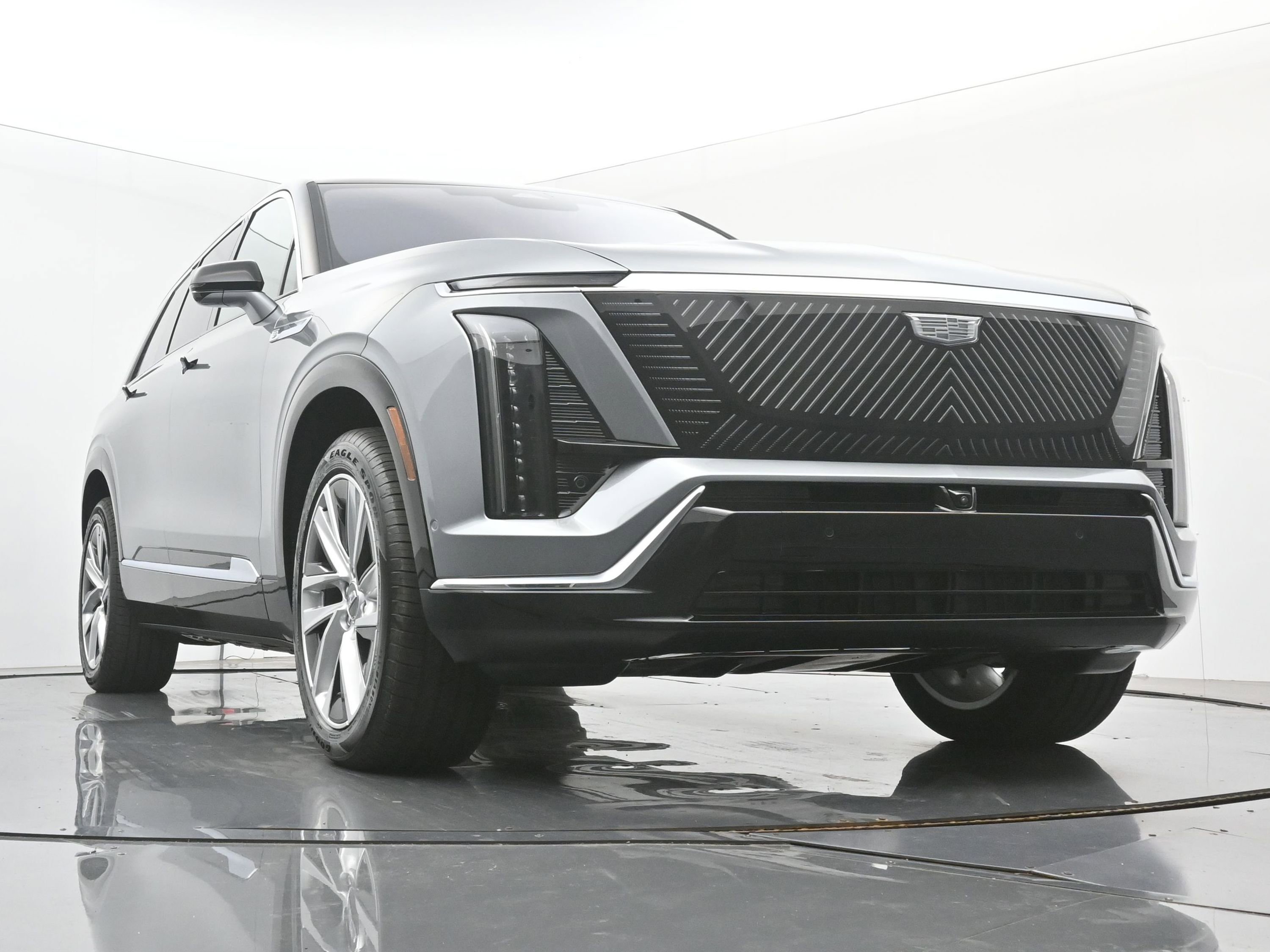 New 2026 Cadillac Vistiq Luxury w/ LPO, Floor Liner Package image 22