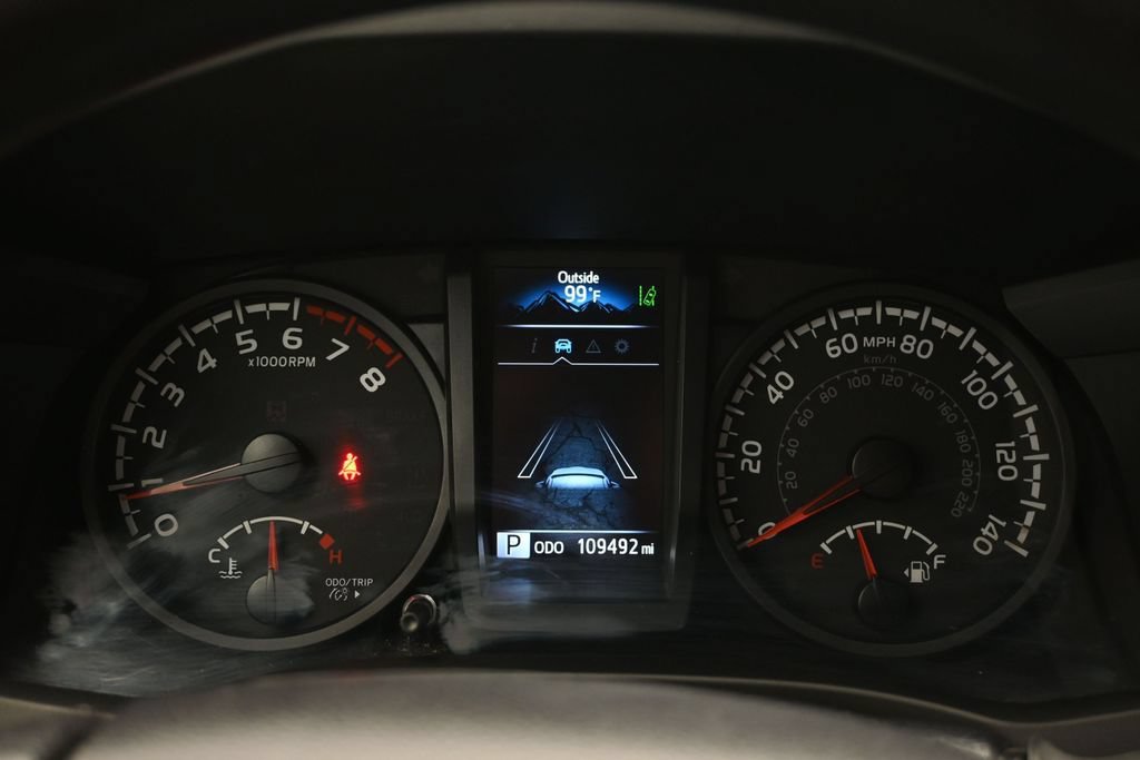 Used 2022 Toyota Tacoma SR AWD/4WD image 18