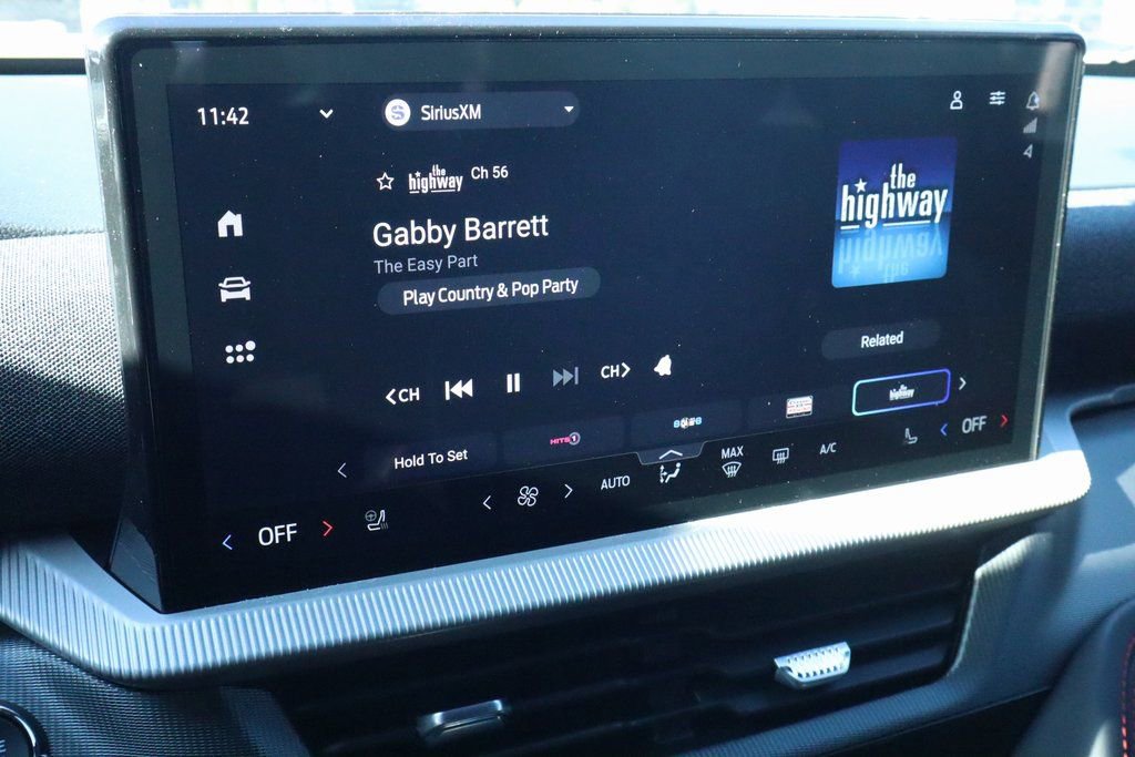 New 2026 Ford Explorer ST-Line w/ ST-Line Street Pack image 4