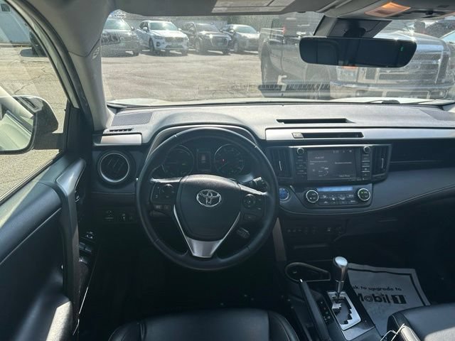 Used 2016 Toyota RAV4 Limited AWD/4WD image 18