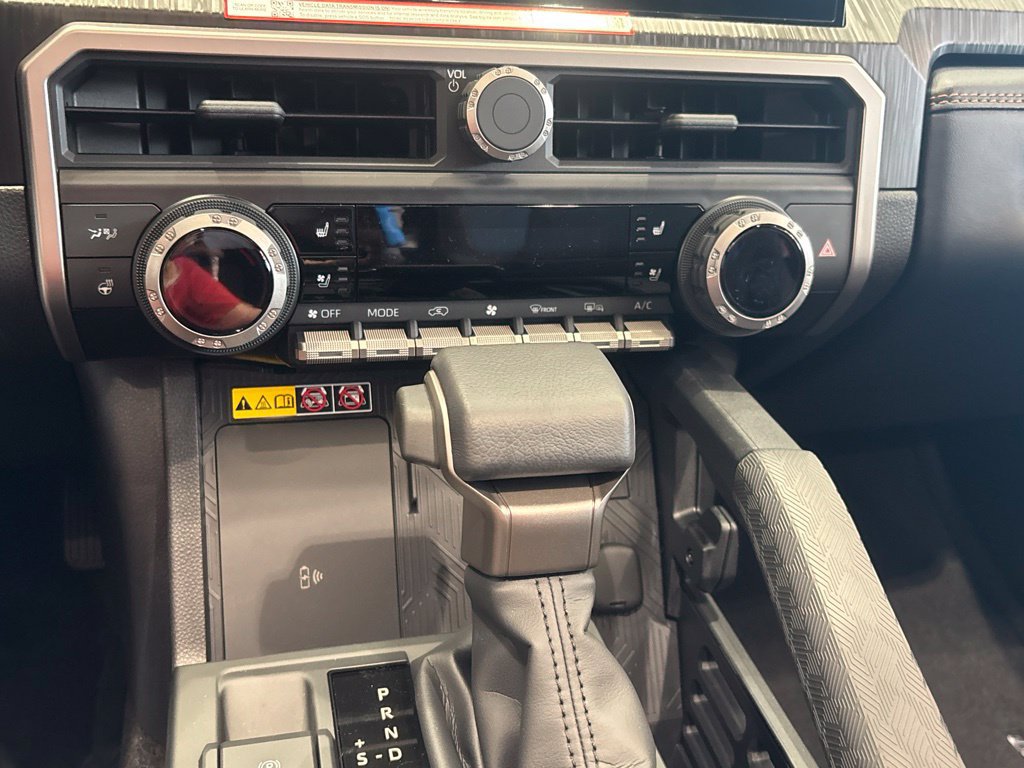 New 2026 Toyota 4Runner Platinum AWD/4WD image 12