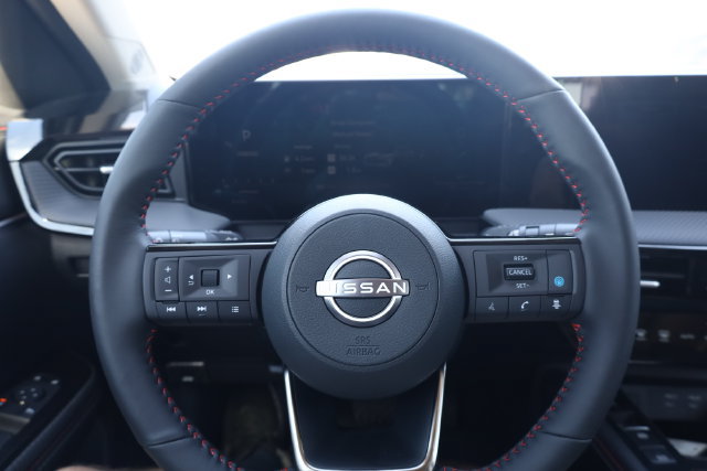 New 2027 Nissan Kicks SR w/ SR Premium Package FWD image 14