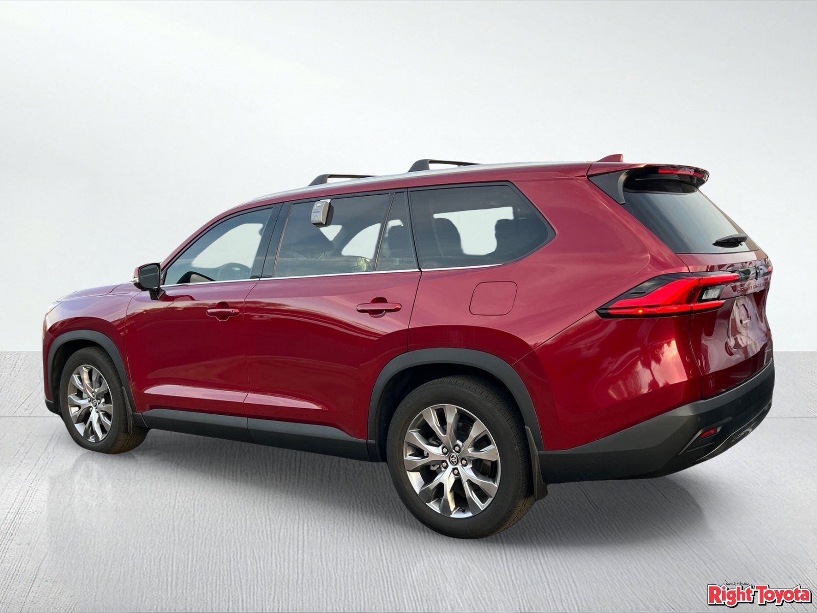 Certified 2024 Toyota Grand Highlander FWD image 3