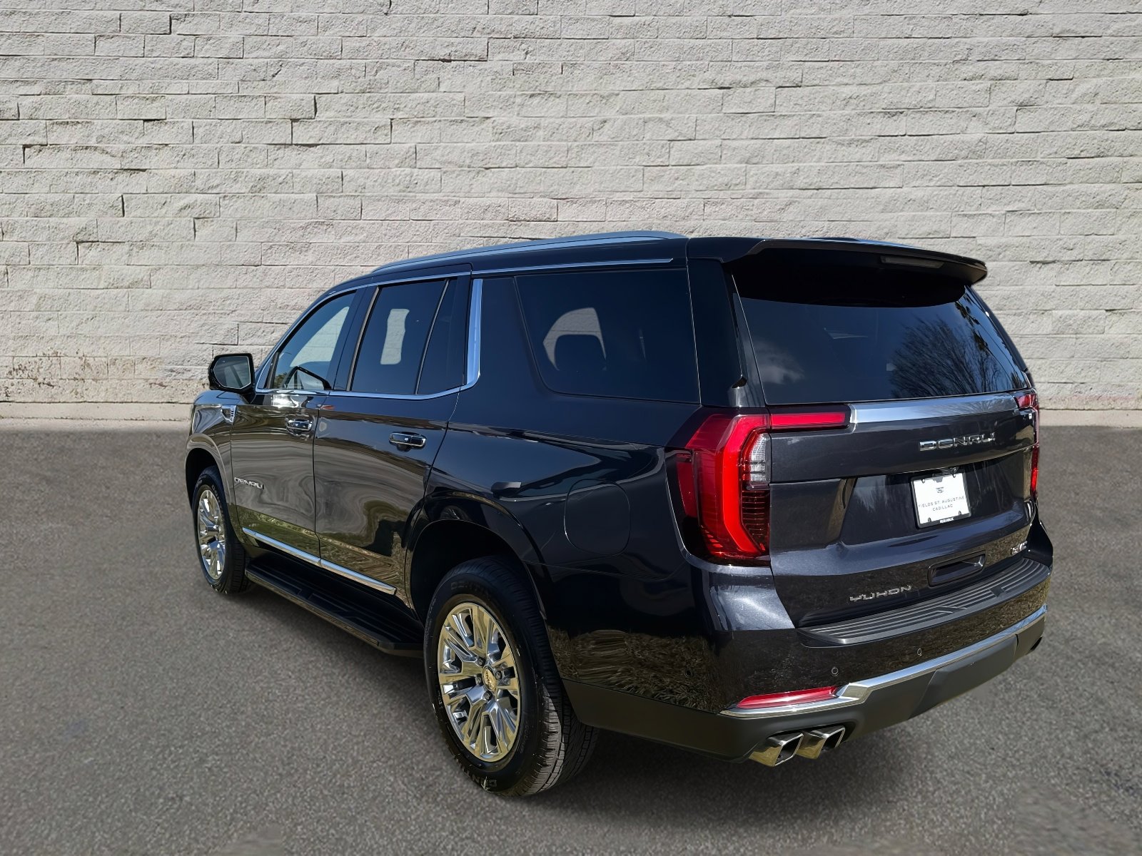 Used 2025 GMC Yukon Denali image 7
