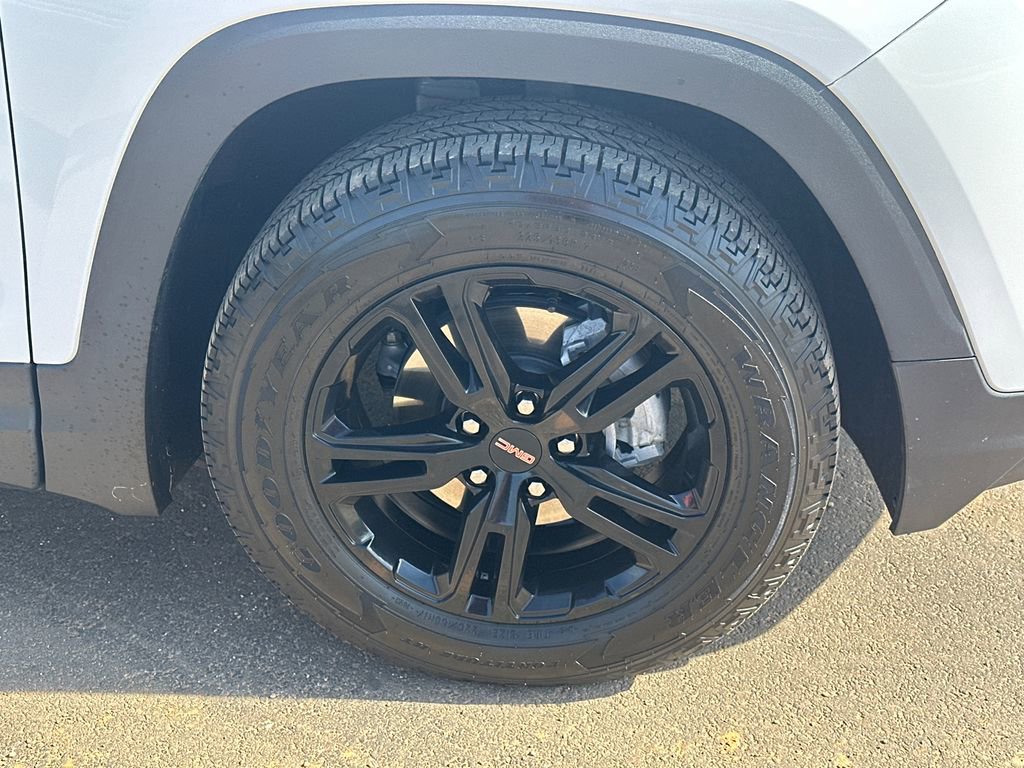 Used 2024 GMC Terrain AT4 w/ Infotainment Package II image 12