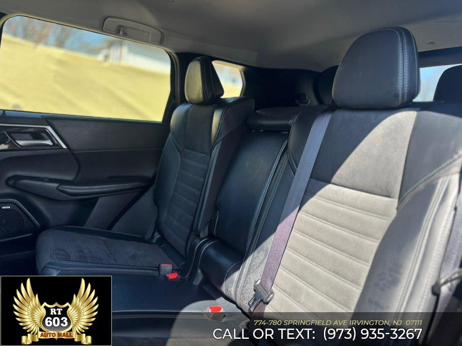 Used 2024 Mitsubishi Outlander FWD image 10
