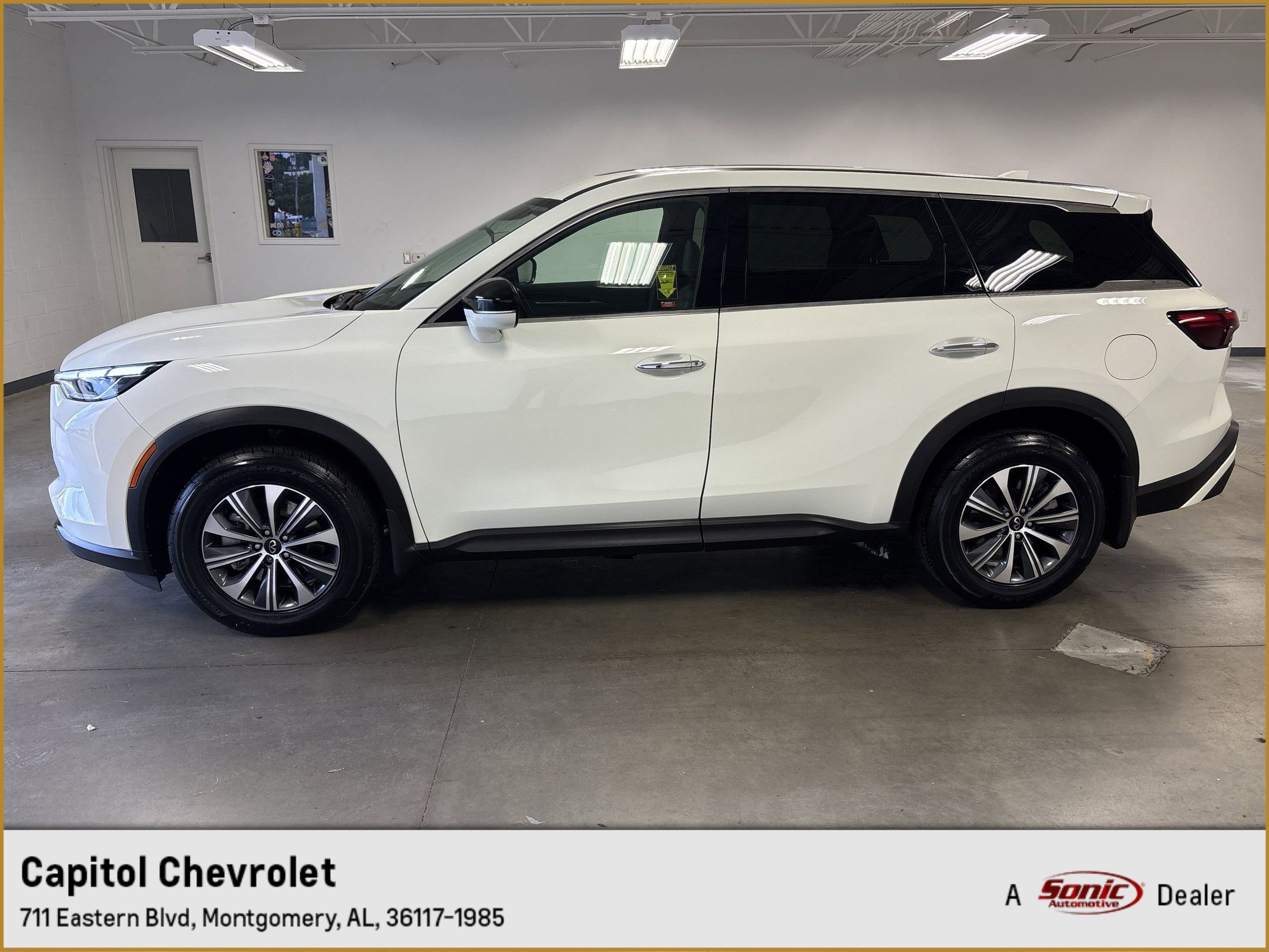 Used 2023 INFINITI QX60 Pure