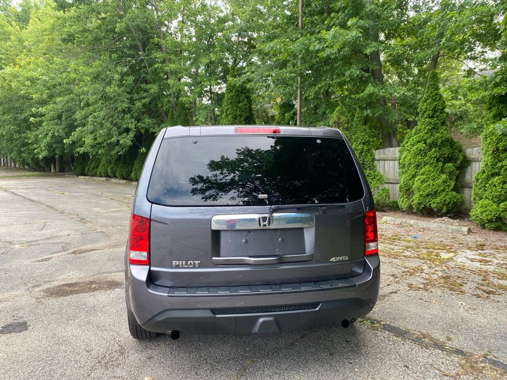 Used 2015 Honda Pilot LX image 4