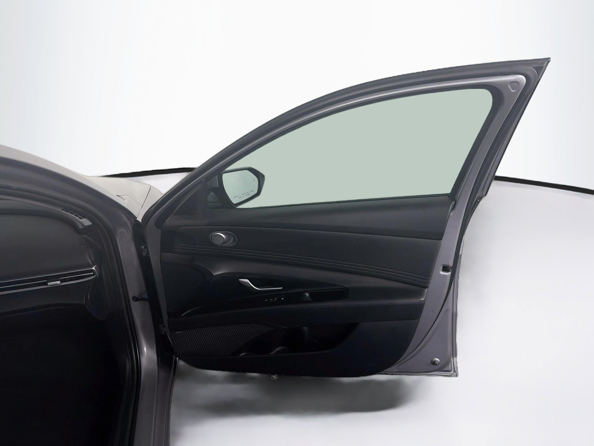 Used 2025 Hyundai Elantra Limited FWD image 34