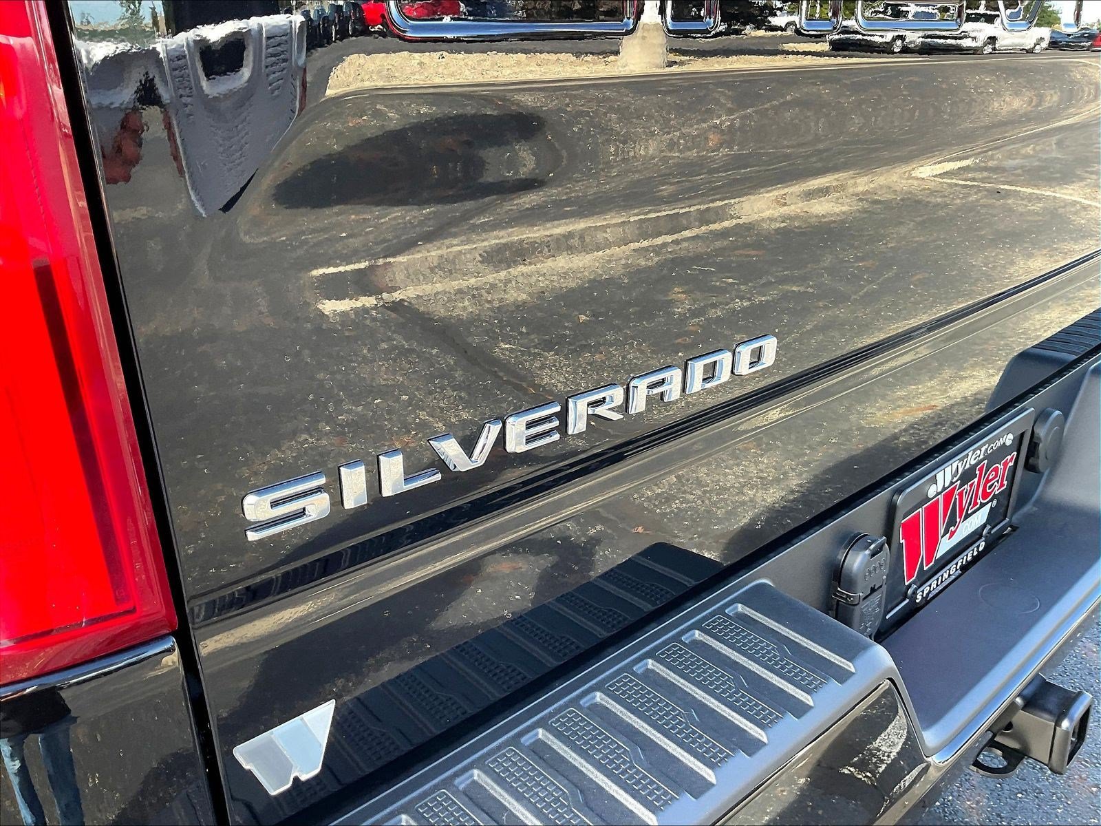 New 2026 Chevrolet Silverado 1500 RST AWD/4WD image 14