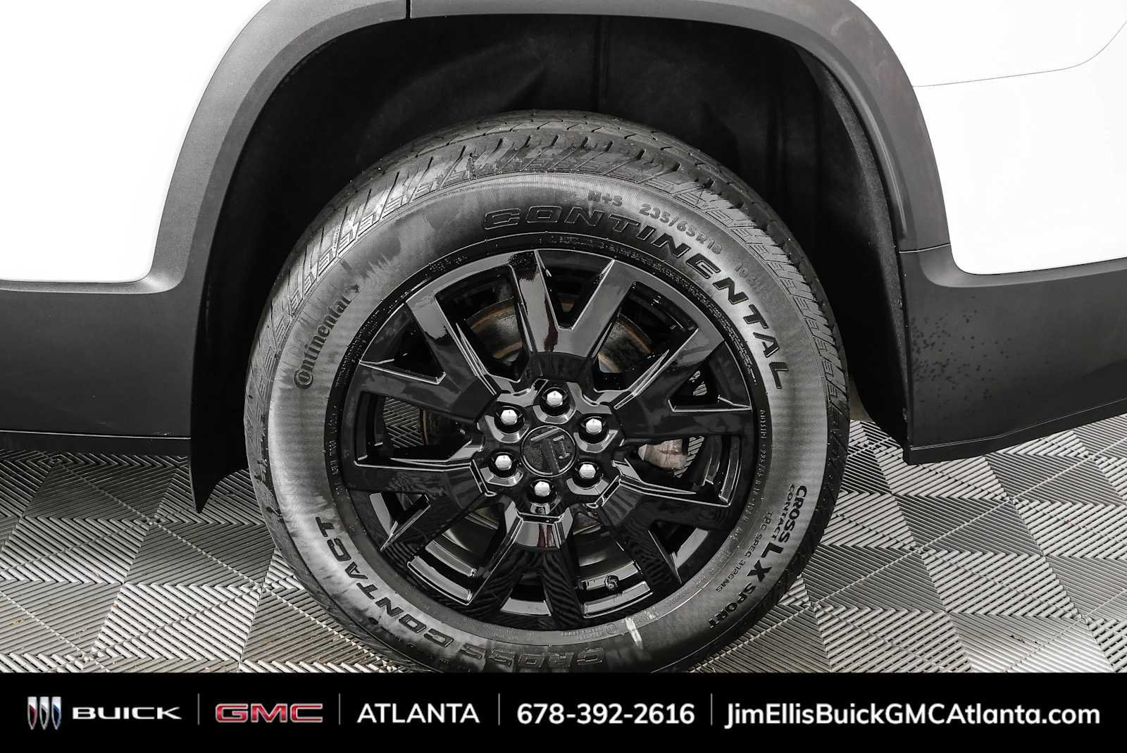 Used 2023 GMC Acadia SLE FWD image 36
