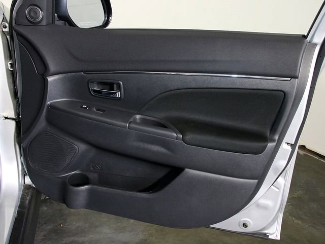 Used 2023 Mitsubishi Outlander Sport LE AWD/4WD image 30