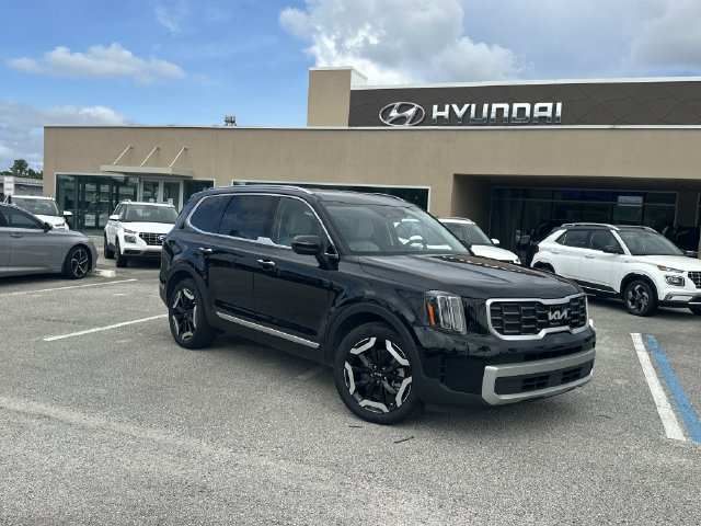Used 2023 Kia Telluride S