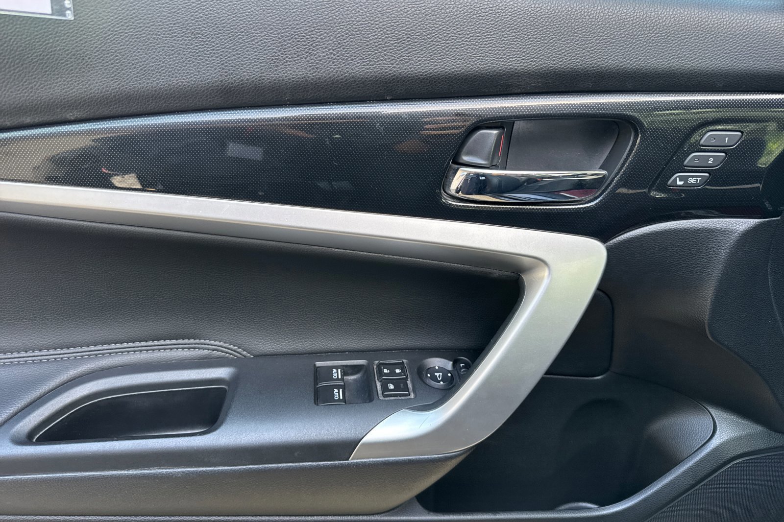 Used 2013 Honda Accord EX-L image 8