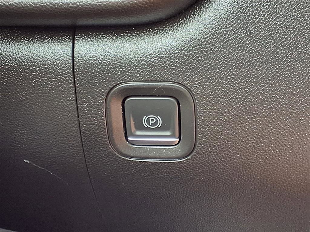 Used 2022 Chevrolet Silverado 1500 Custom w/ LPO, Dark Essentials Package image 11