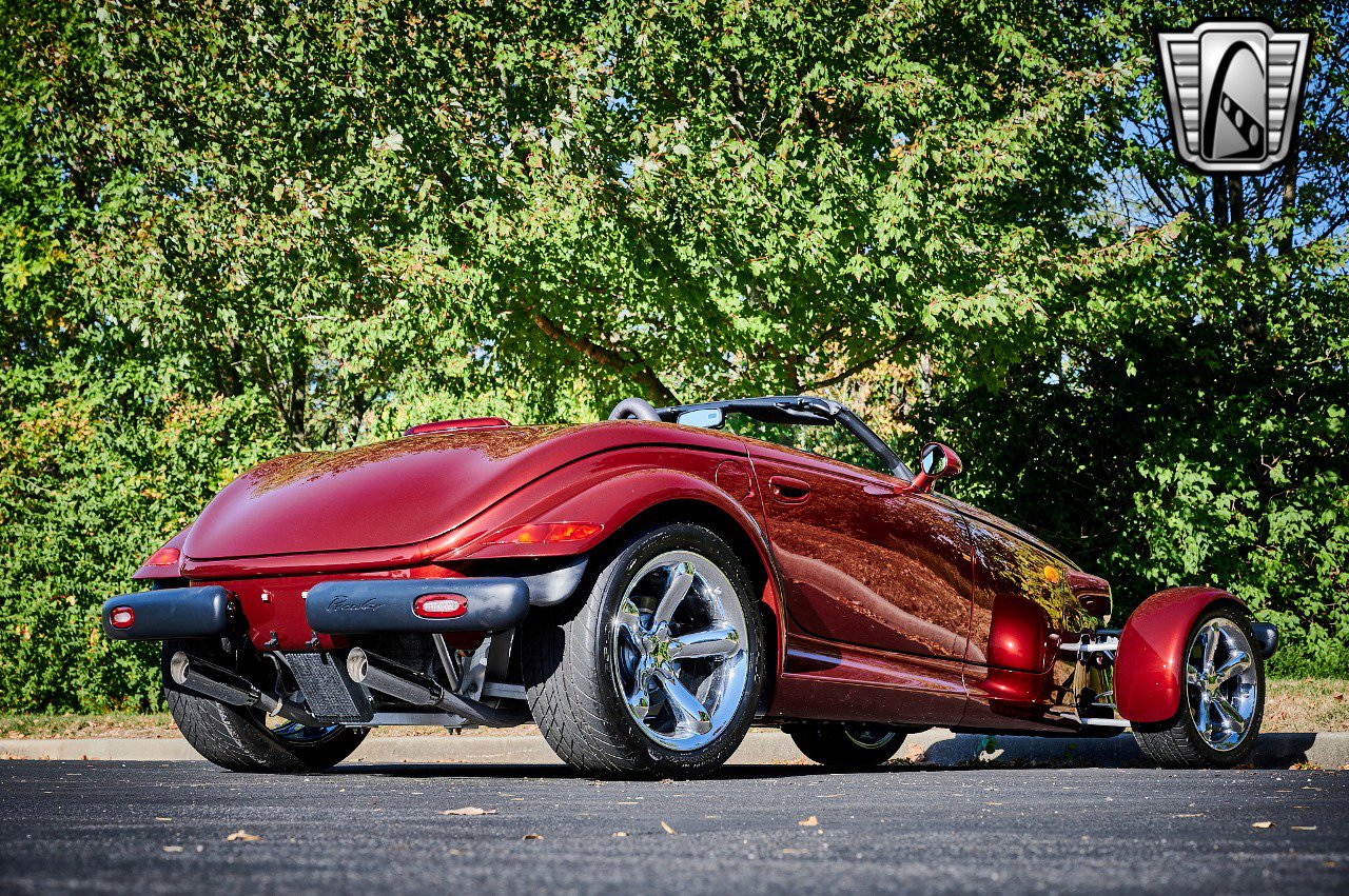 Used 2002 Chrysler Prowler image 6