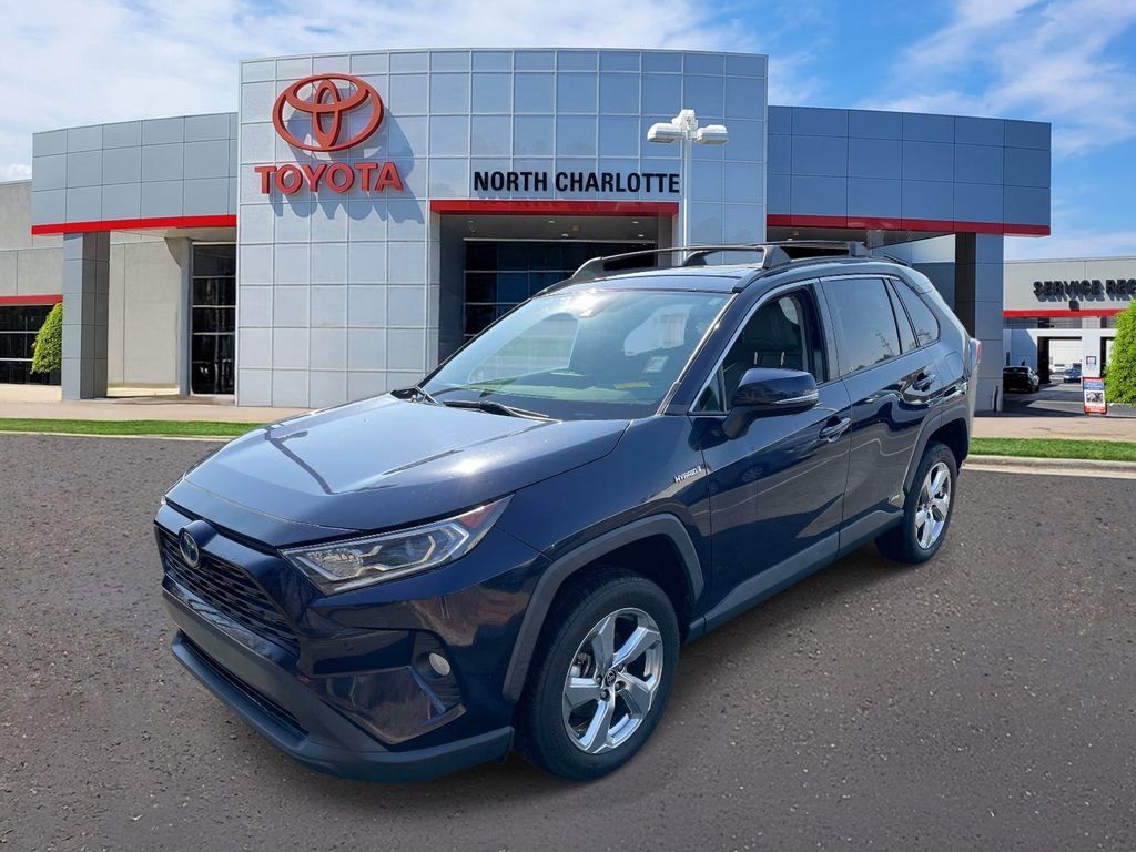 Used 2021 Toyota RAV4 XLE Premium image 6