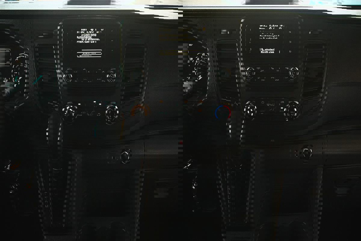 Used 2021 Ford Transit 350 XLT image 13