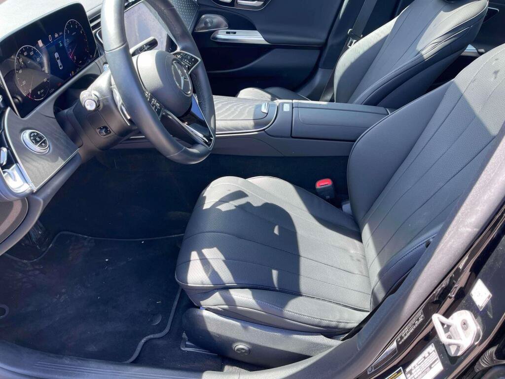 Certified 2024 Mercedes-Benz E 350 4MATIC Sedan image 17