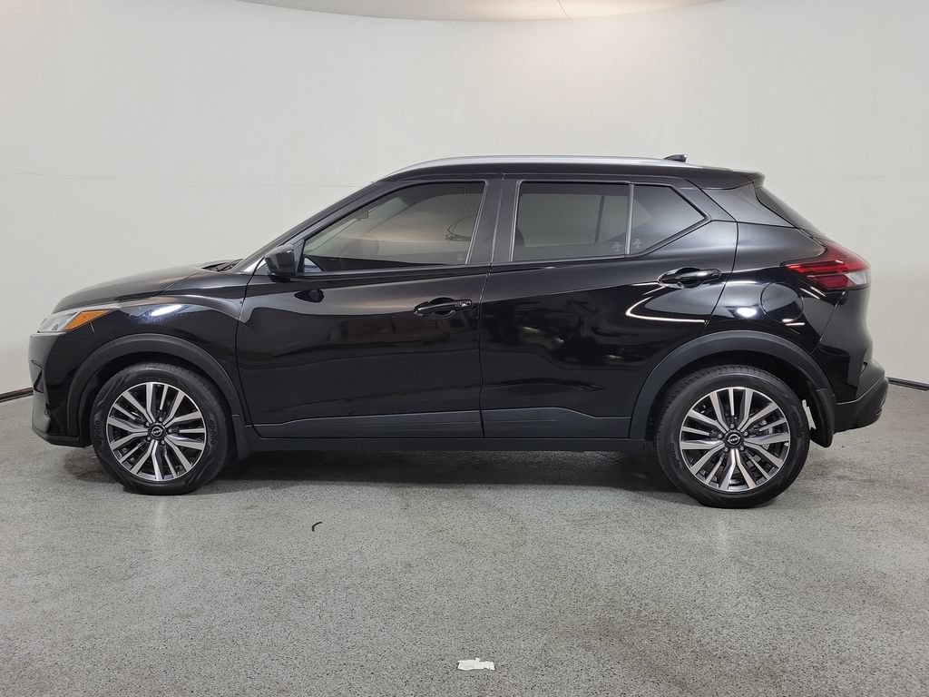 Used 2022 Nissan Kicks SV FWD image 4