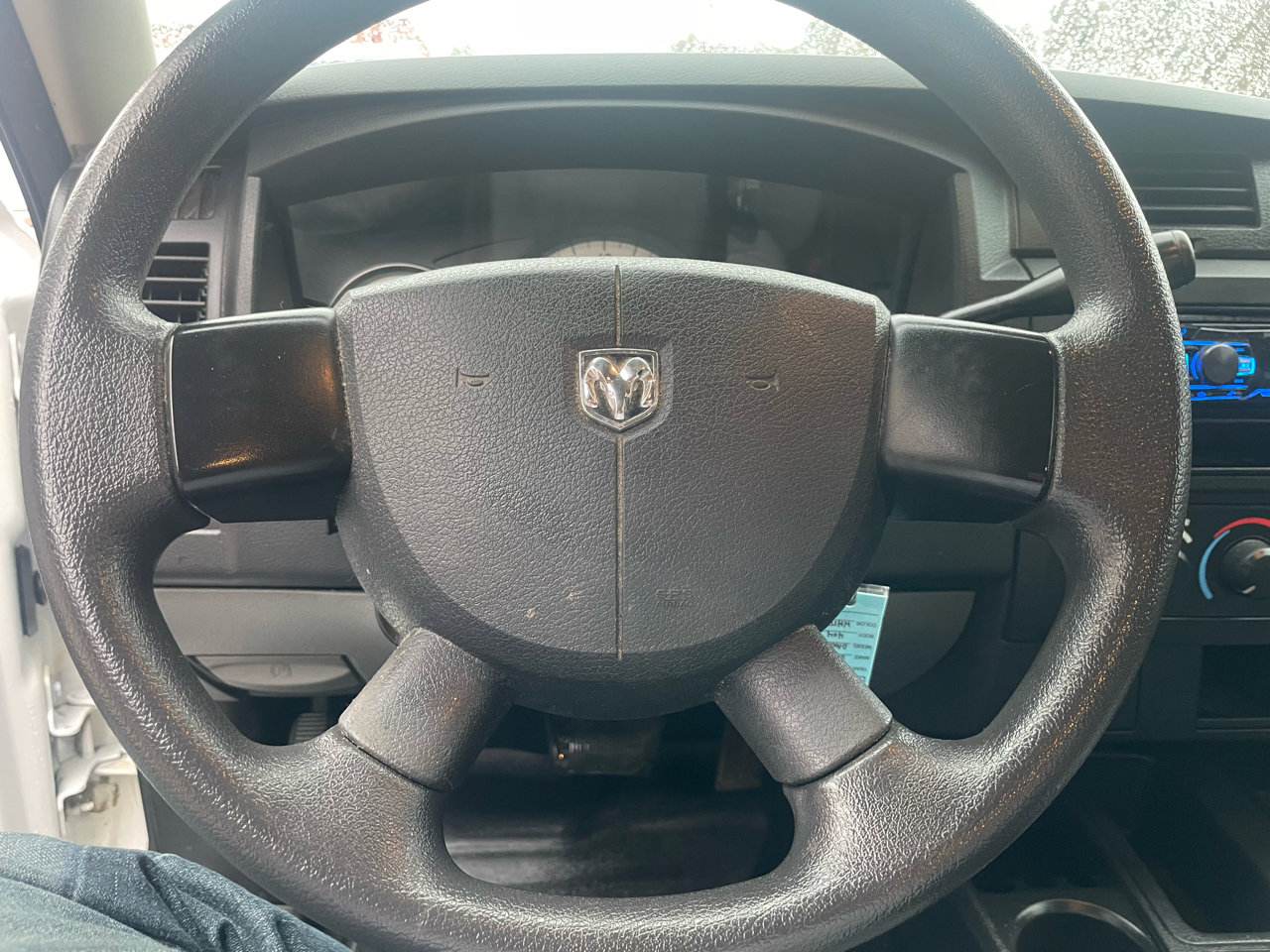 Used 2011 Dodge Dakota ST image 19