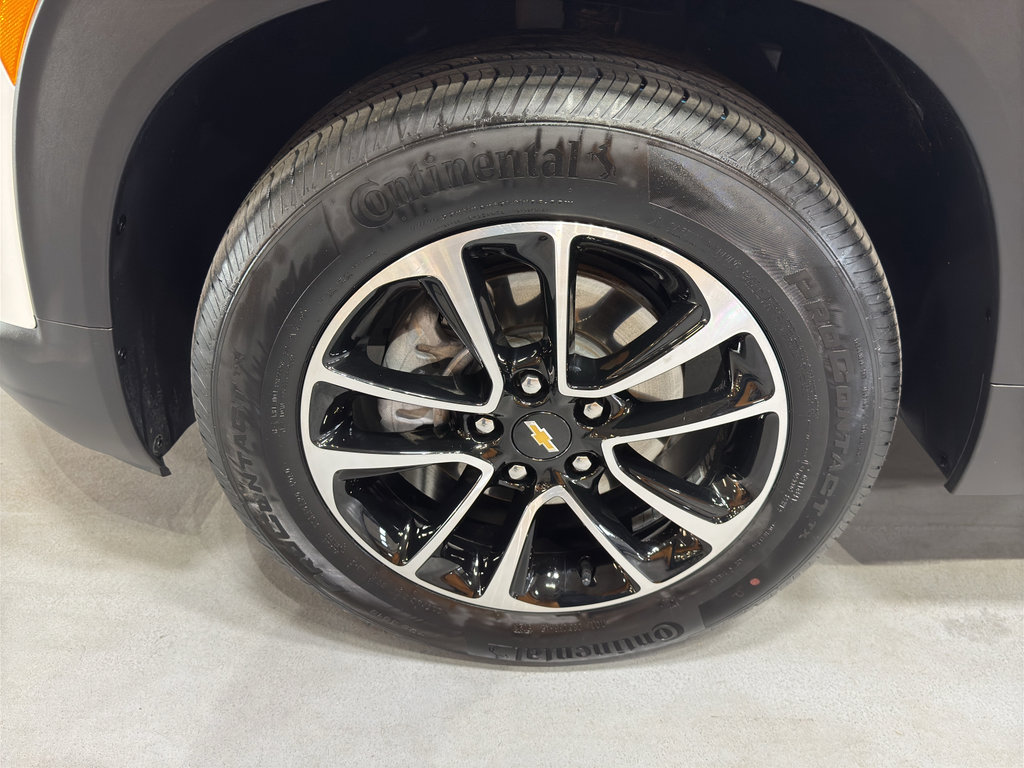 Used 2024 Chevrolet TrailBlazer LT w/ LT Cold Weather Package image 10