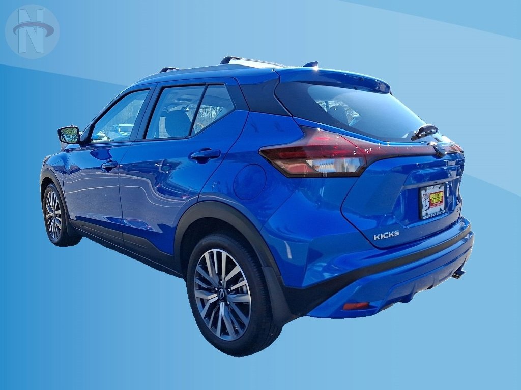 Used 2024 Nissan Kicks SV w/ Interior Electronics Package FWD image 11