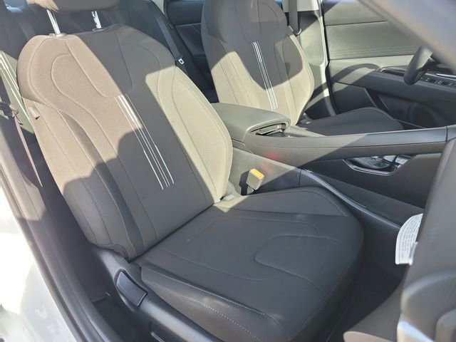 Certified 2025 Hyundai Elantra Blue image 18