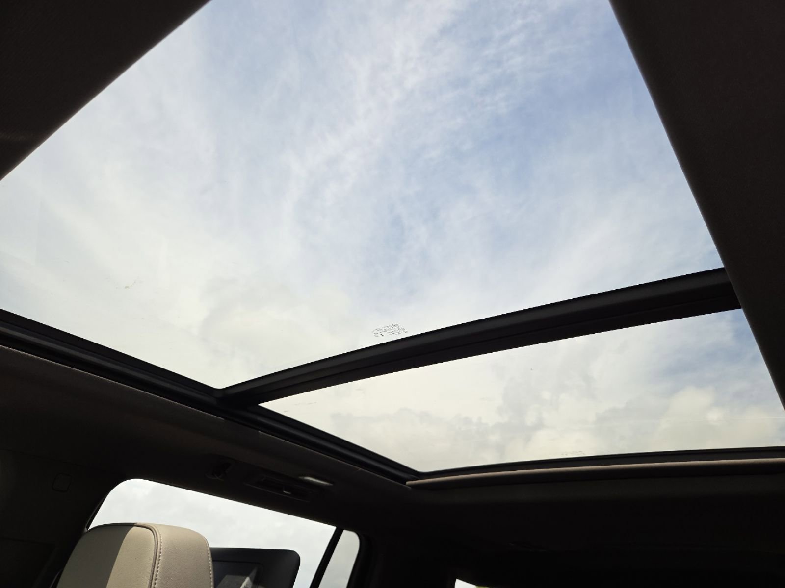 New 2026 GMC Yukon XL Elevation image 4