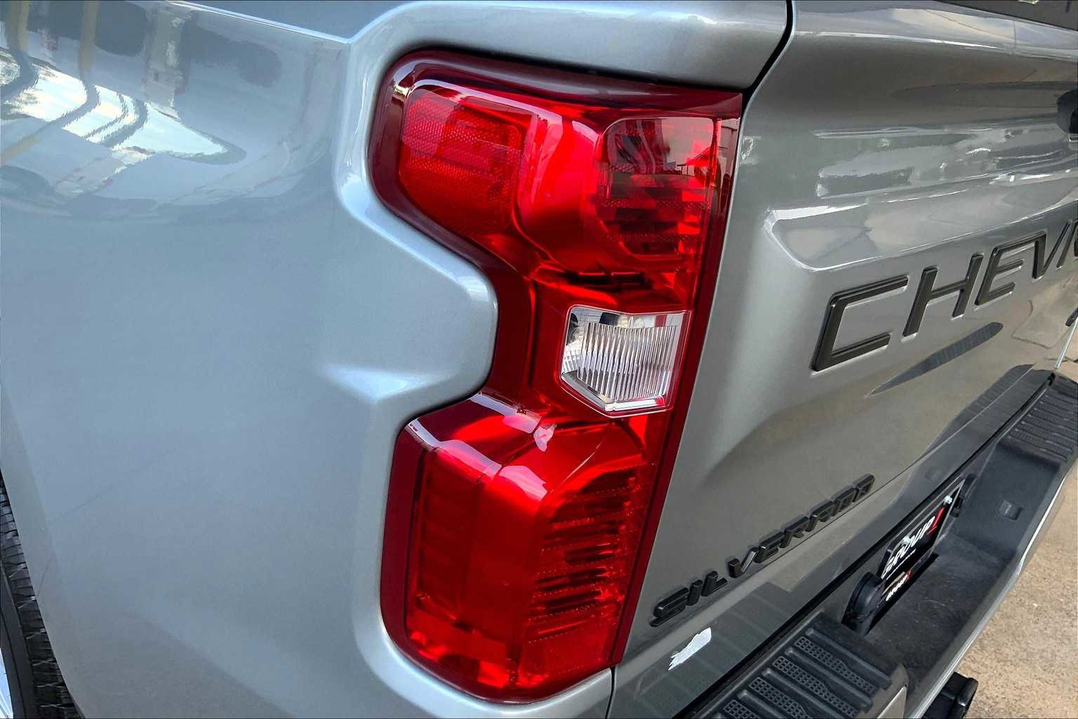 Certified 2025 Chevrolet Silverado 1500 Custom image 31