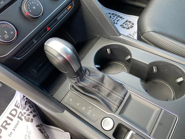 Used 2022 Volkswagen Atlas Cross Sport SE image 23