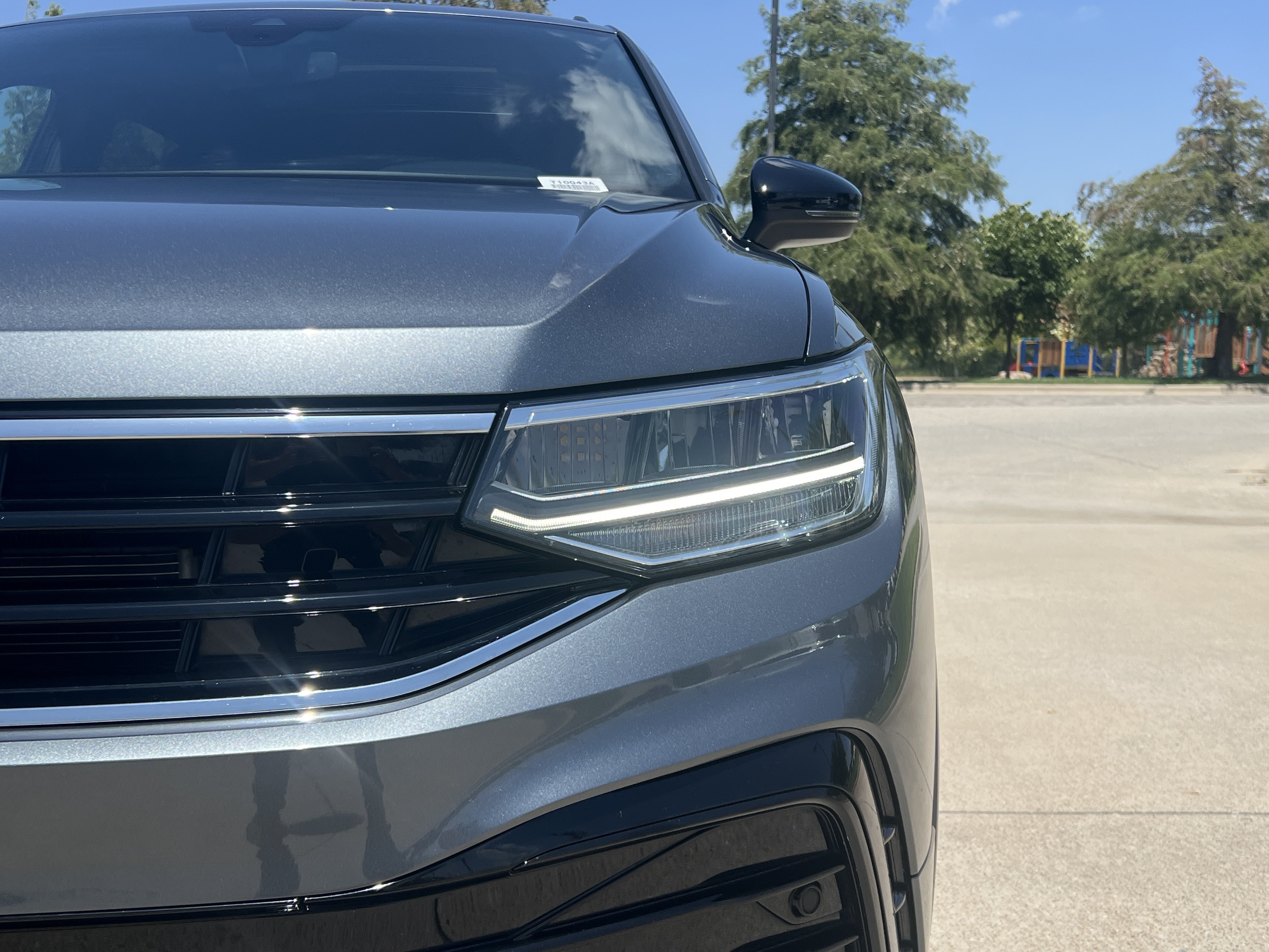 Certified 2024 Volkswagen Tiguan SE R-Line AWD/4WD image 5