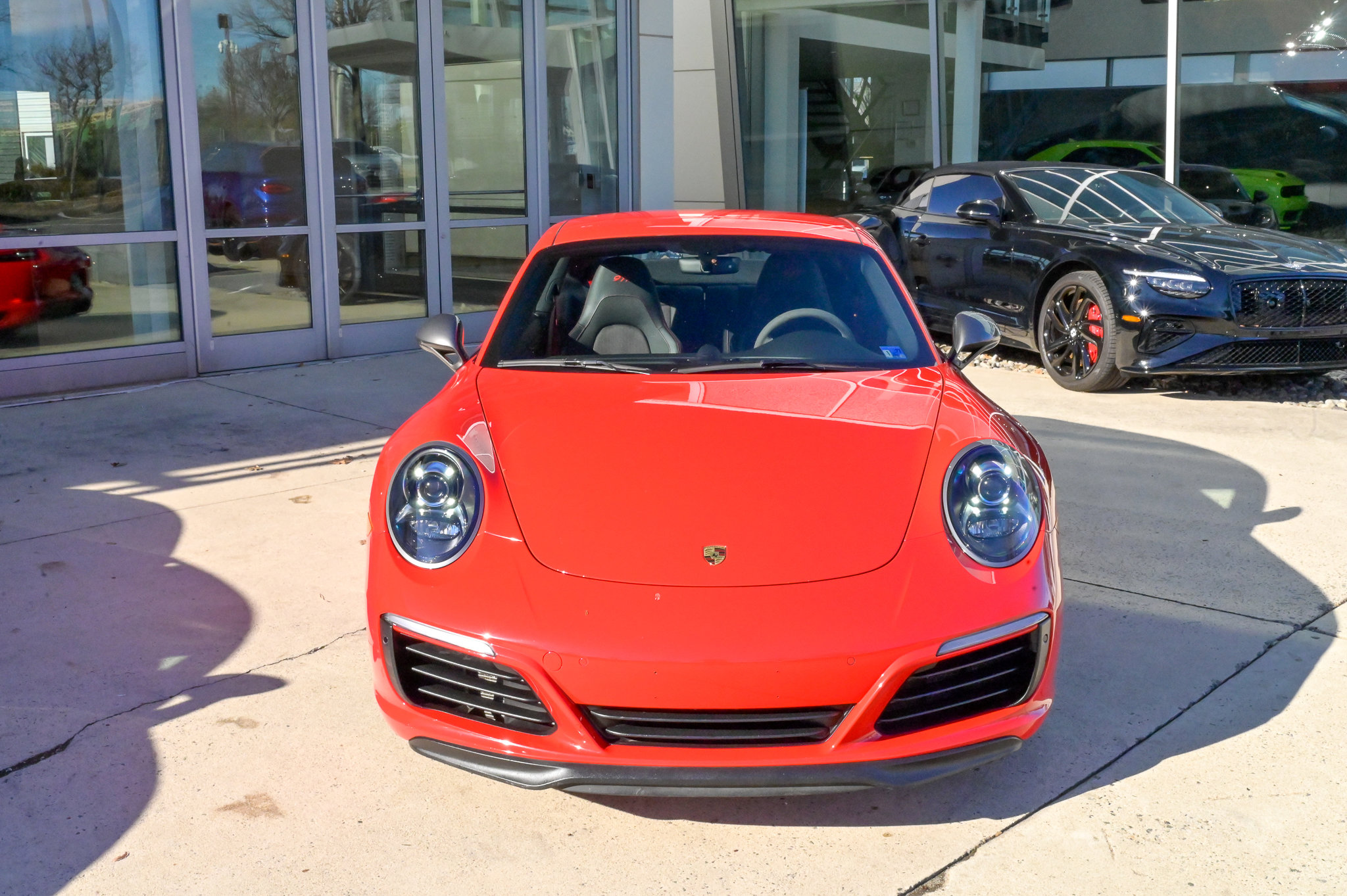 Used 2019 Porsche 911 Carrera T image 2
