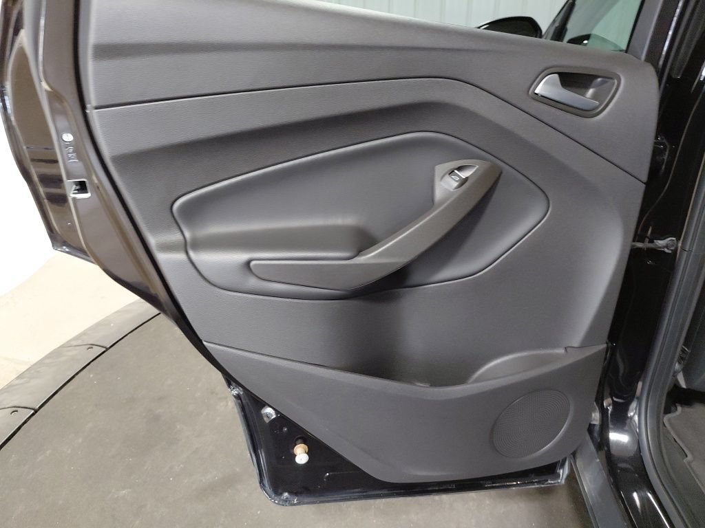 Used 2019 Ford Escape SEL AWD/4WD image 17