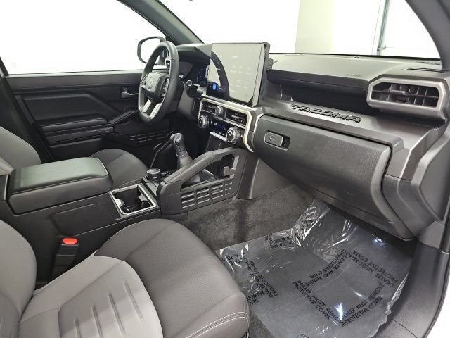 Used 2026 Toyota Tacoma TRD Off-Road AWD/4WD image 34